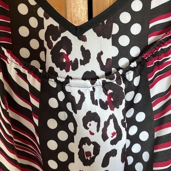 Express Animal print Shirt size medium. - Picture 5 of 8